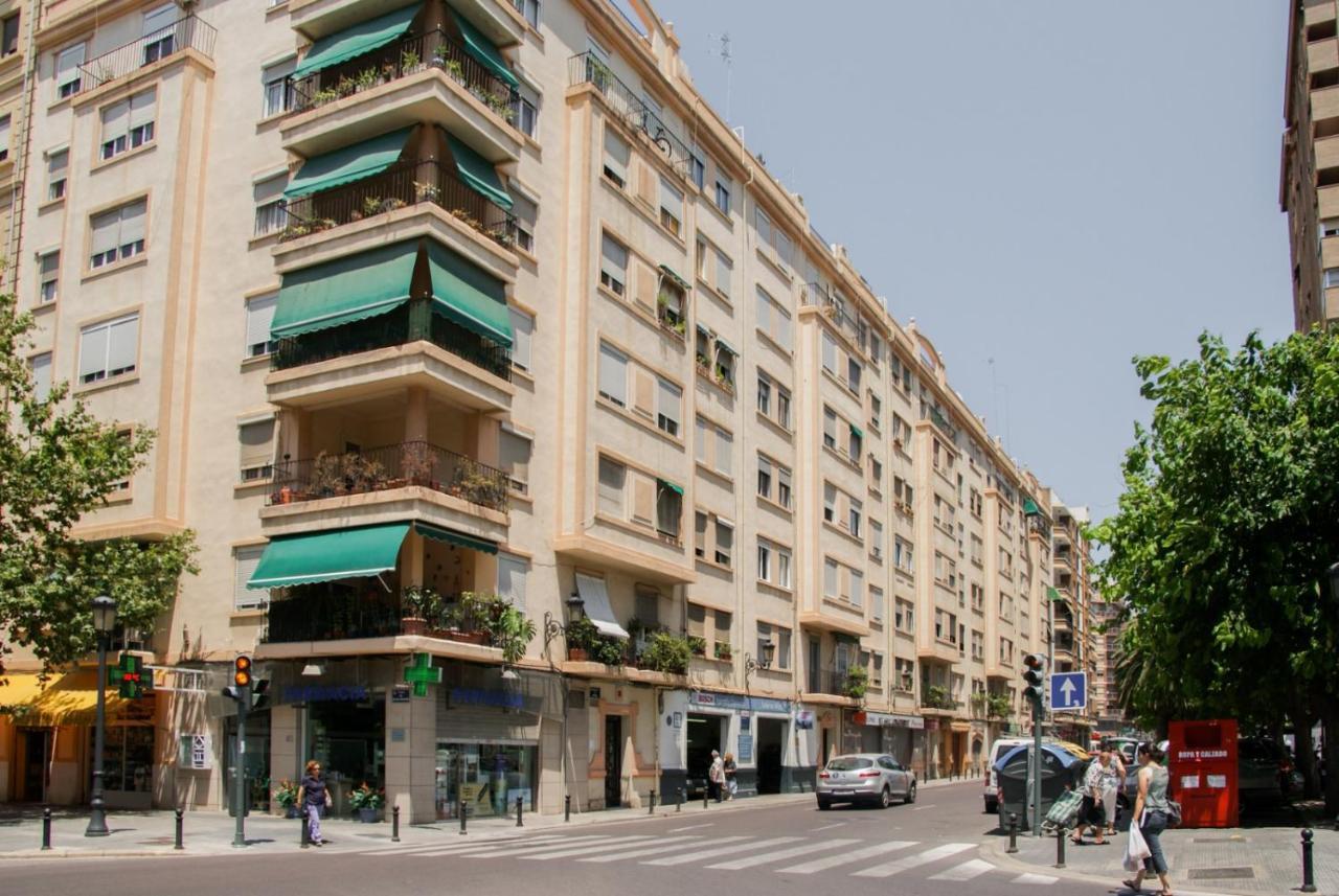 Apartamentos Fv Flats Valencia - Mestalla 9 Ngoại thất bức ảnh